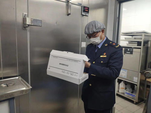 鼓樓區市場監管局 筑牢節日“安全網”，當好食品“守門員”